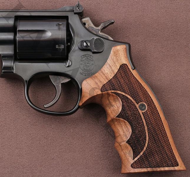 Smith Wesson 357 Roundbutt Ceviz Kabze