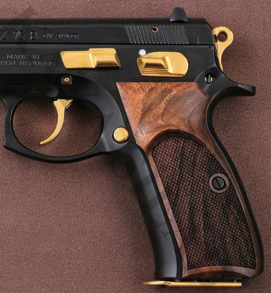 CZ 75 B İçin Parmak İzli Ceviz Kabze