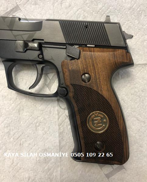 Zastava Cz99 İçin Orjinal Logolu Ceviz Kabze.