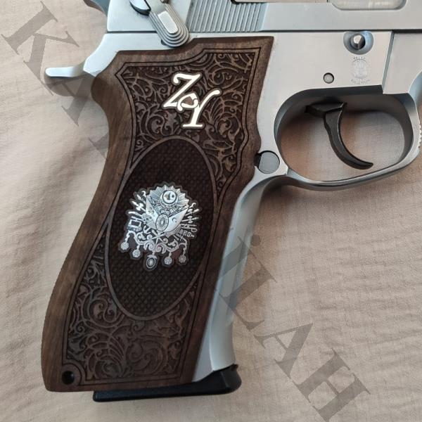 Smith Wesson 5906 İçin Özel Ceviz Kabze.